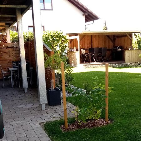 Schoene Einzimmer Wohnung Zwischen Bodensee Und Allgaeu Neukirch  Екстериор снимка